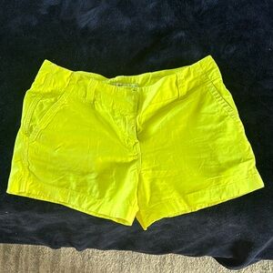 Vineyard vines short
